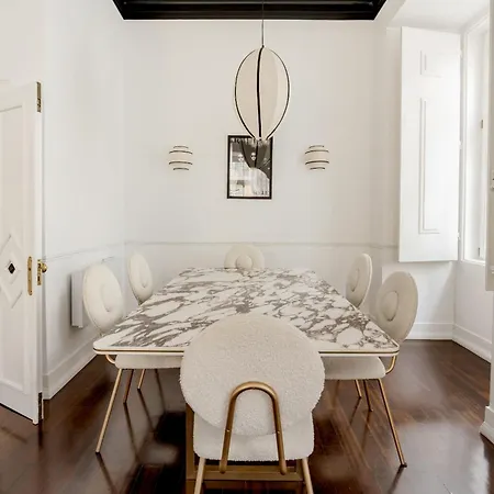 Апартаменти Chiado Deluxe By Homing