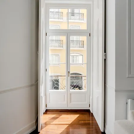 Апартаменти Chiado Deluxe By Homing Лісабон