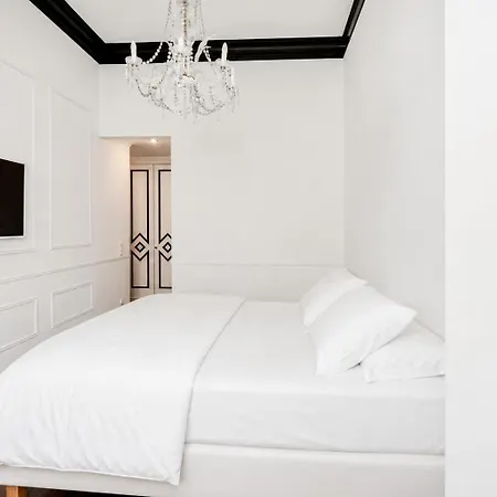 Апартаменти Chiado Deluxe By Homing *