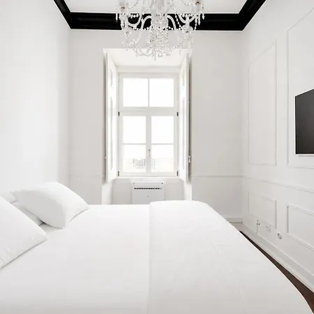 Chiado Deluxe By Homing Апартаменти Лісабон